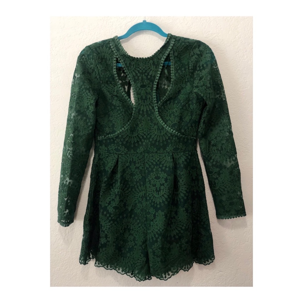 NWT 🍒Green Romper💸